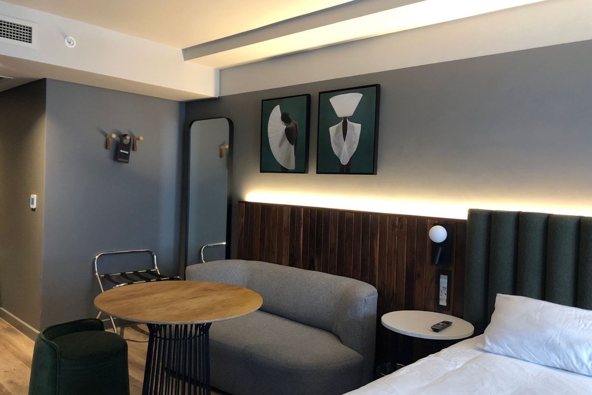 FOR SALE: Luxury Studio Apartment – The Rockefeller, Cape Town Foreshore - Photo 4