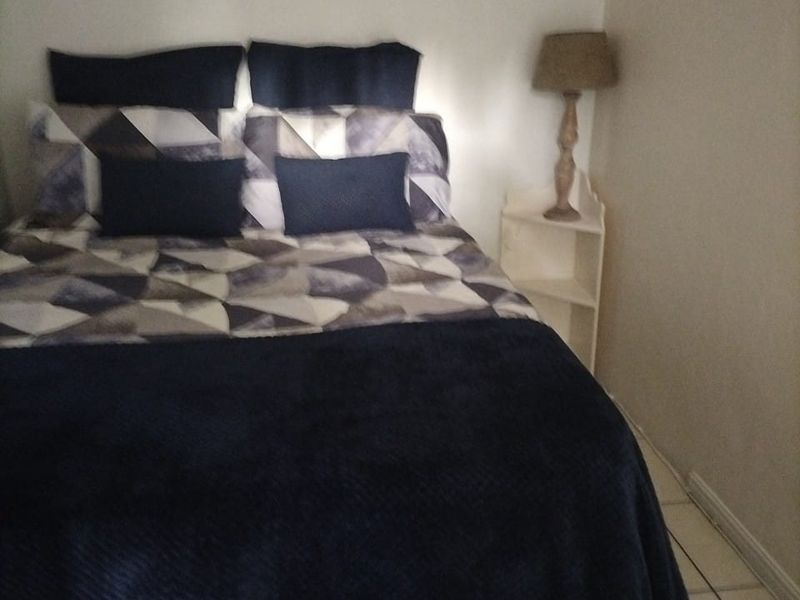 Fully Furnished Flat to Rent in Jeffreys Bay - Photo 6