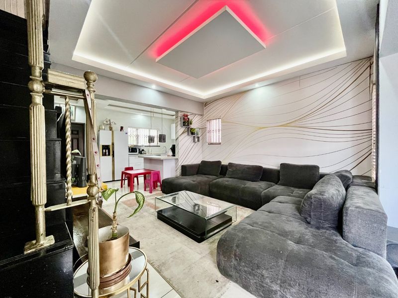 Elegant 3Bedroom Estate Home in La Maison Royale, Carlswald Refined Living Awaits  - Photo 7