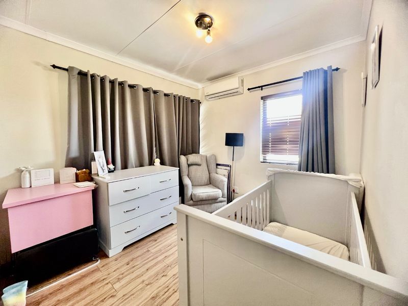 Modern 3-Bedroom Townhouse for Sale in Bronberg, Olympus - Photo 10