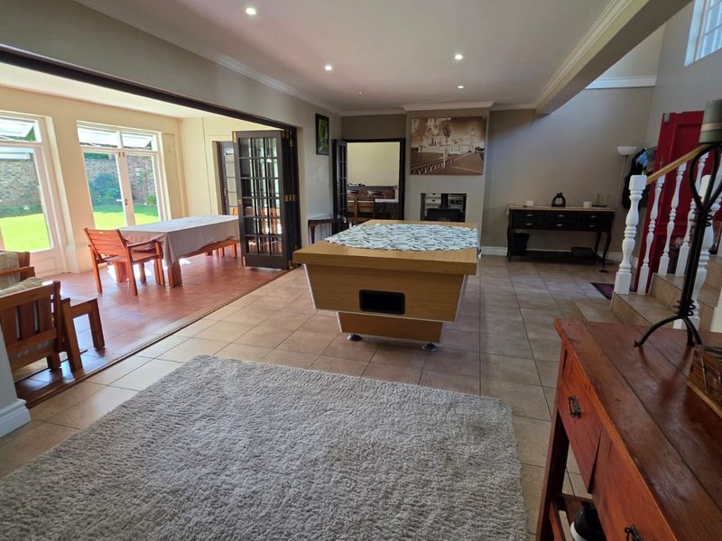 Timeless Elegance Near George Golf Course - Photo 8