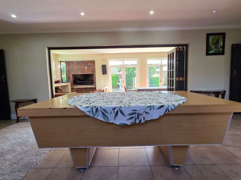 Timeless Elegance Near George Golf Course - Photo 7