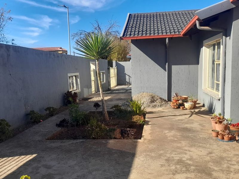 Property for Sale: Protea North - Photo 5