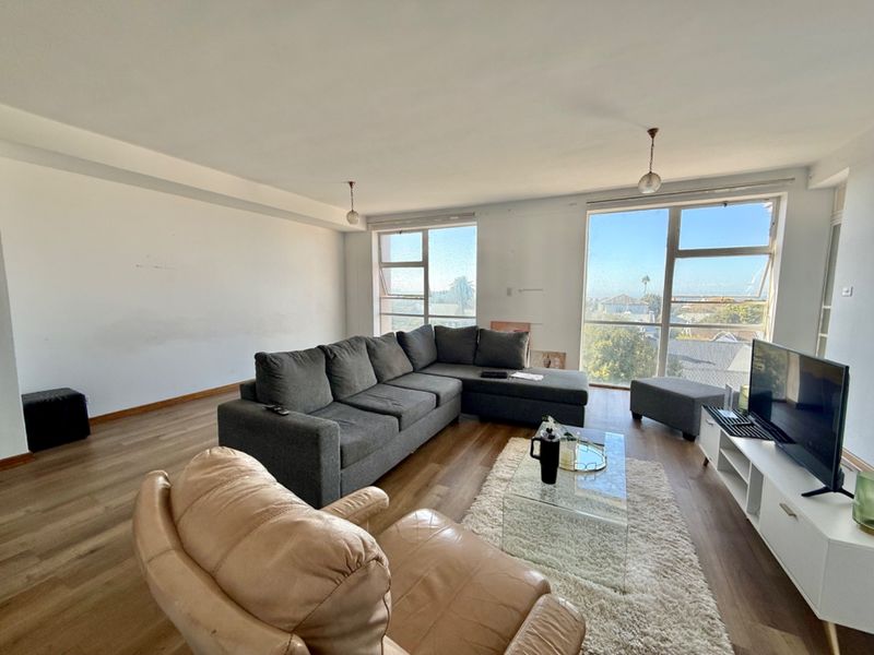 Seaside Views in Richmond Hill Apartment - Photo 8