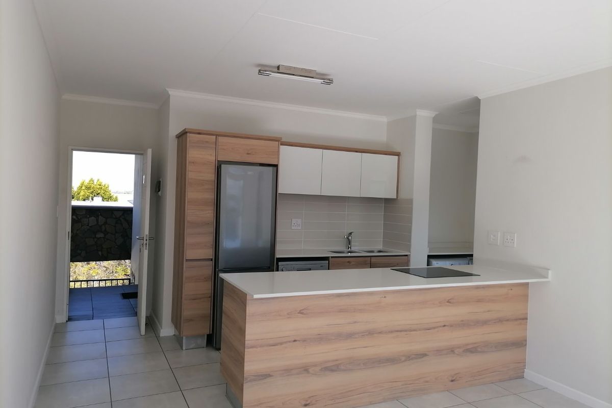 1 Bedroom Apartment to Rent in Crowthrone - Photo 3