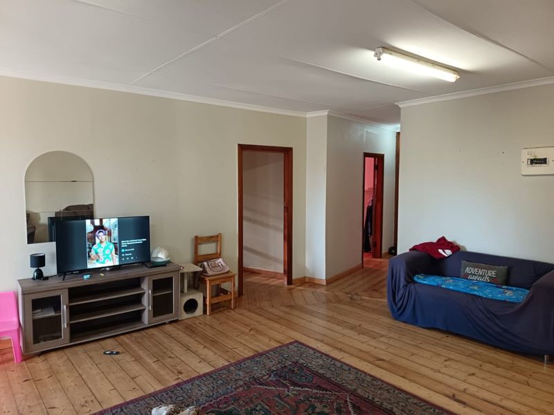 Spacious 2-Bedroom Apartment in Knysna Central - Photo 7