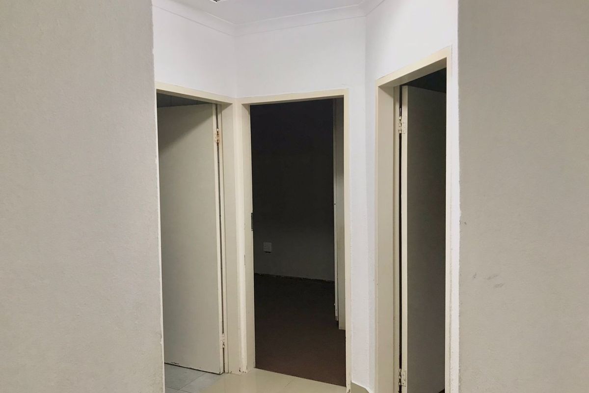 Start Fresh in This Warm & Welcoming Home - Photo 4