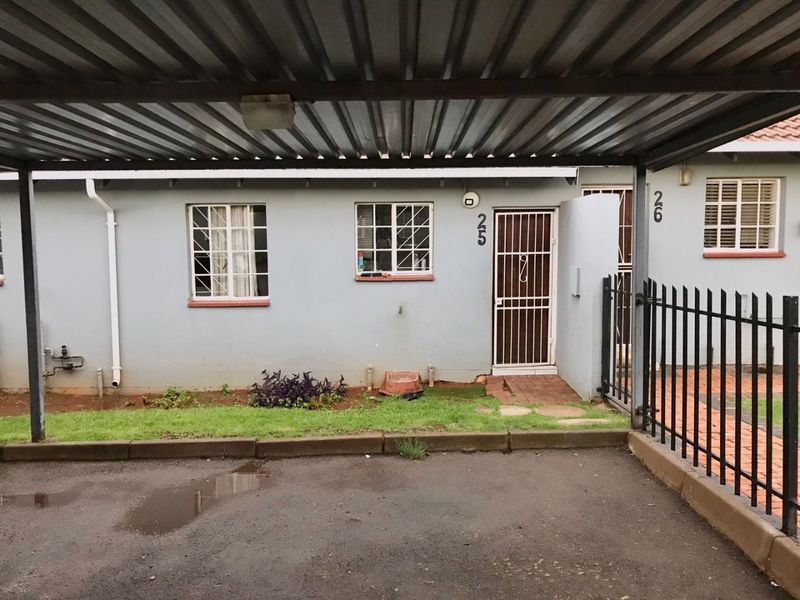 Start Fresh in This Warm & Welcoming Home - Photo 9