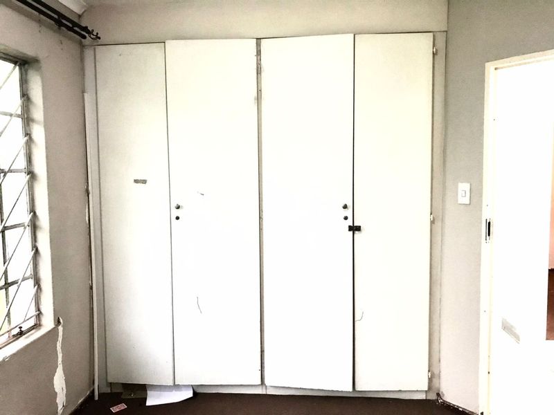 Start Fresh in This Warm & Welcoming Home - Photo 8