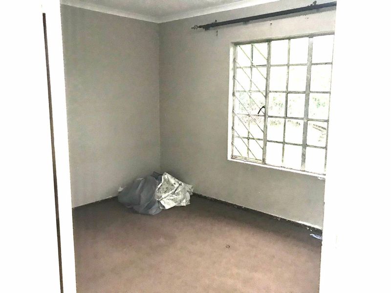 Start Fresh in This Warm & Welcoming Home - Photo 7