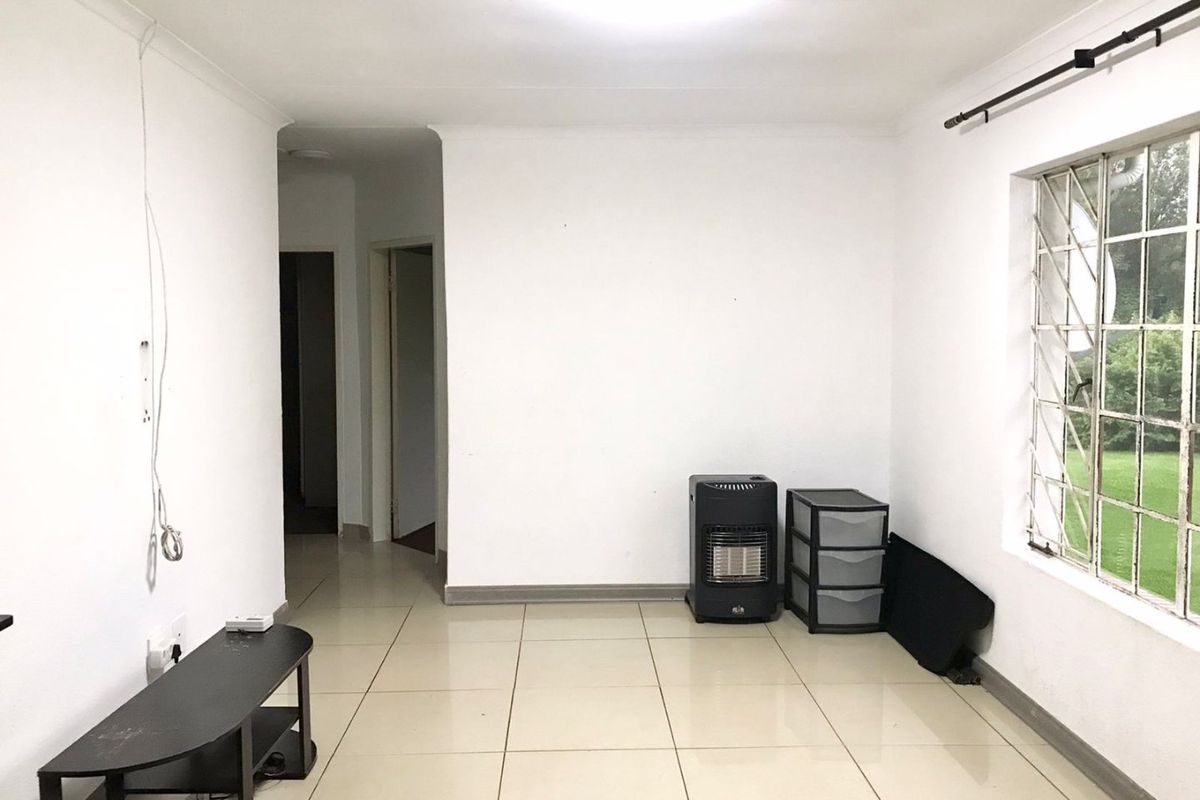 Start Fresh in This Warm & Welcoming Home - Photo 3