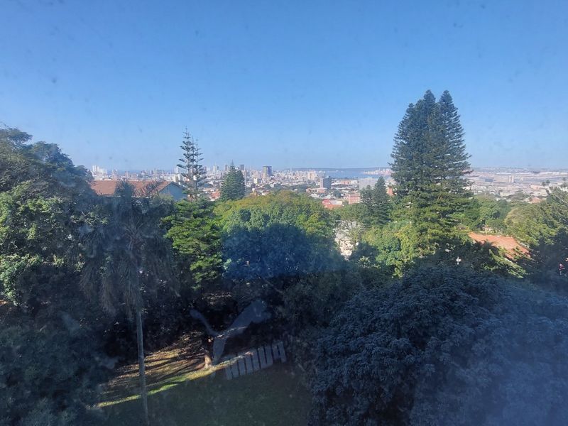 Chic Glenwood flat for rent, urban comfort - Photo 2