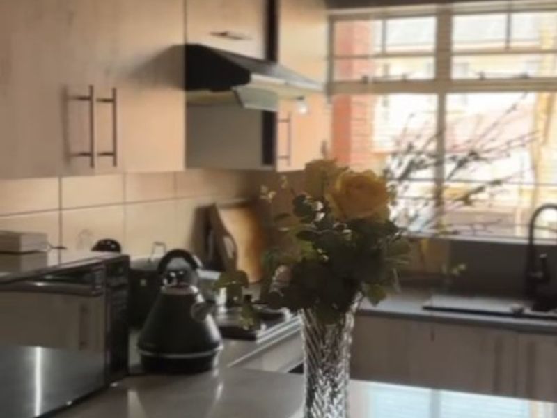 Spacious Apartment for Rent  - Photo 3