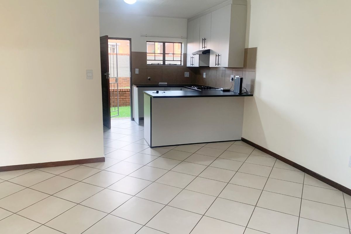 2 Bedroom 1 Bathroom apartment for rent - Photo 4