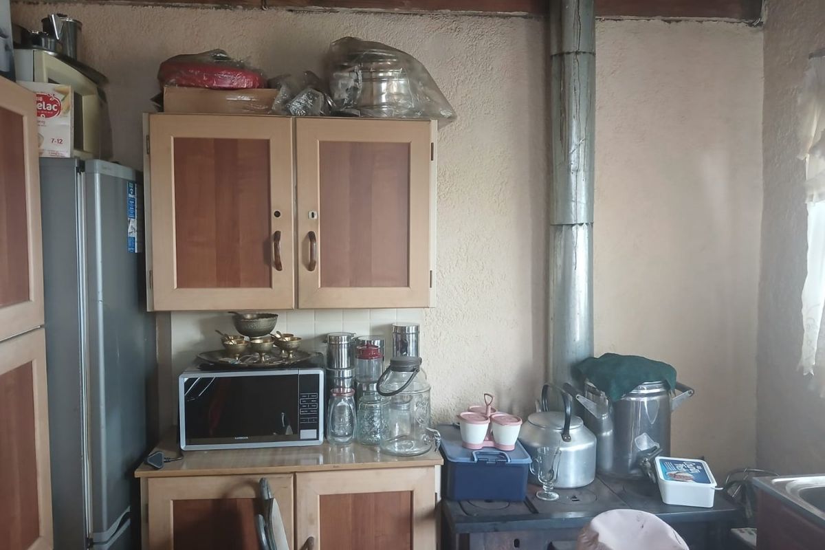 one bedroom house for sale  - Photo 3