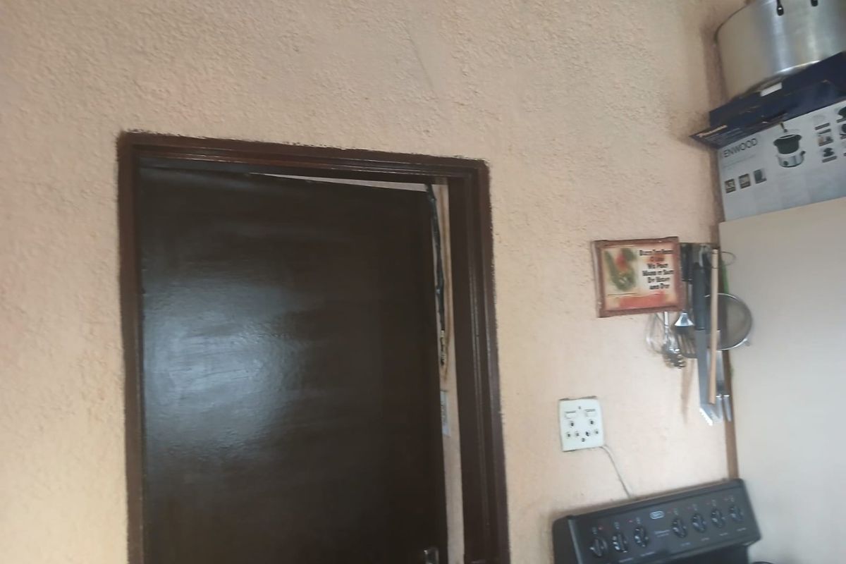 one bedroom house for sale  - Photo 4