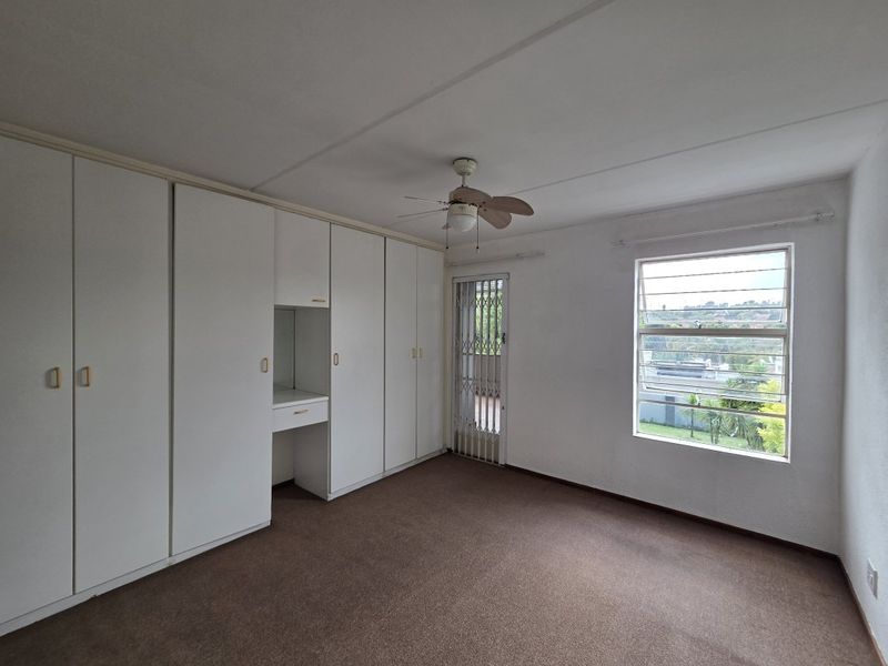 Spacious 3-Bedroom Townhouse with Balcony Braai & Great Lifestyle Features! - Photo 10