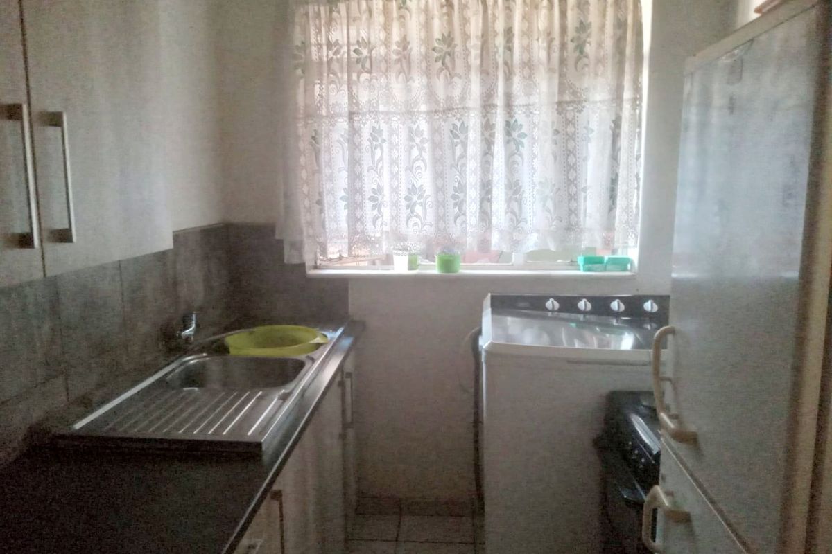 Perfect for first-time Investors Apartment - Photo 3