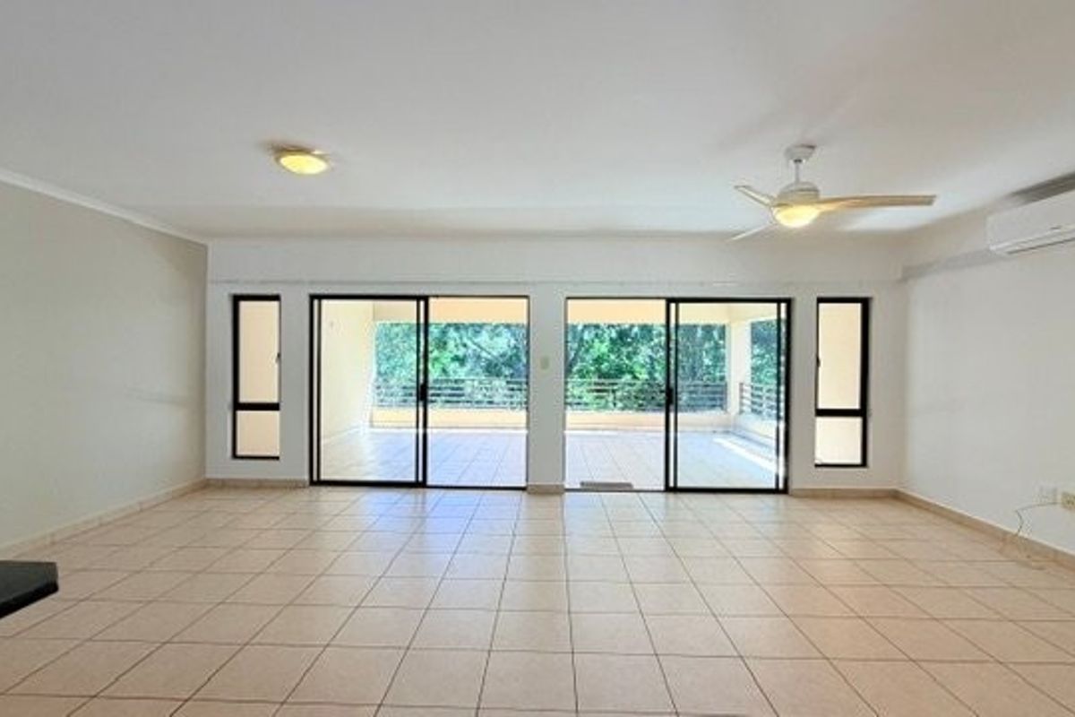 Spacious 4-Bedroom Apartment In Charlwood Eco Estate With Added Privacy - Photo 5