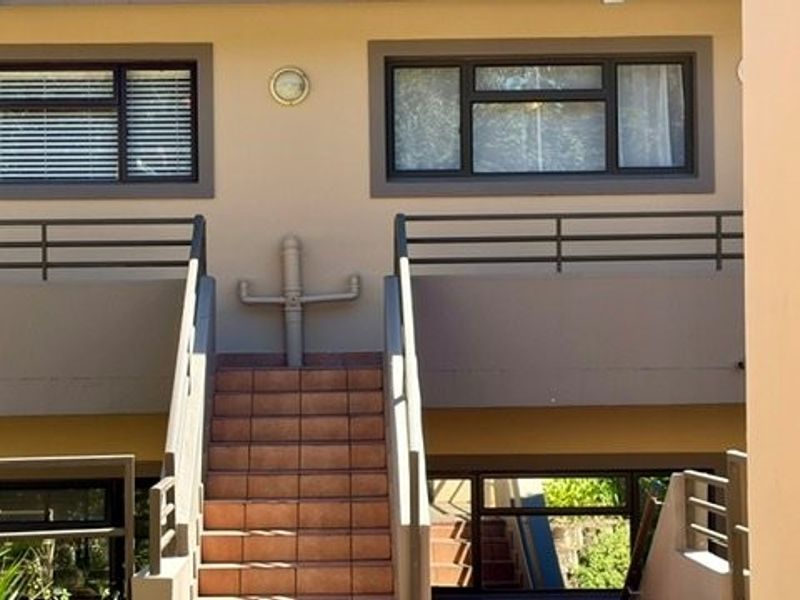 Spacious 4-Bedroom Apartment In Charlwood Eco Estate With Added Privacy - Photo 4