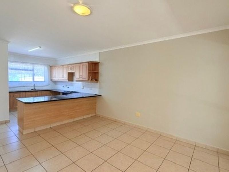 Spacious 4-Bedroom Apartment In Charlwood Eco Estate With Added Privacy - Photo 9