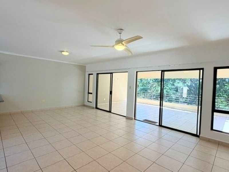 Spacious 4-Bedroom Apartment In Charlwood Eco Estate With Added Privacy - Photo 7