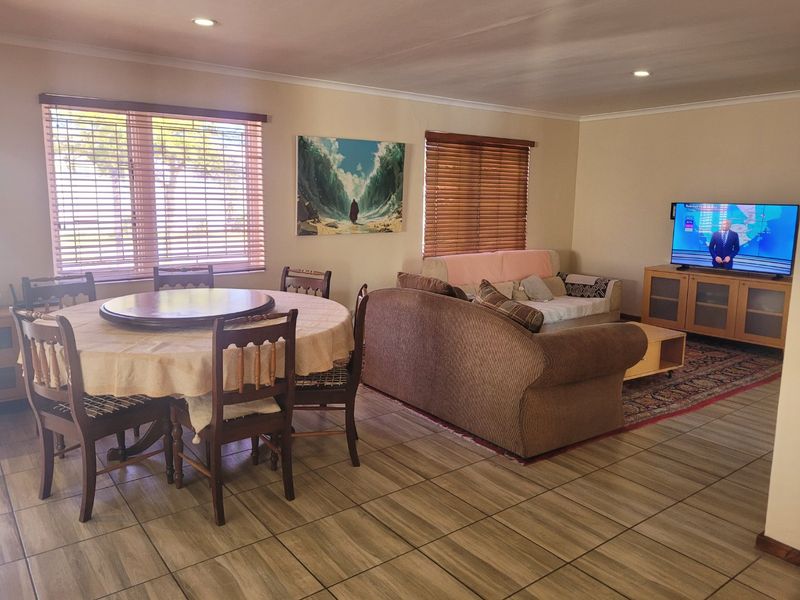 3 Bedroom House in Blouberg Sands - Photo 4