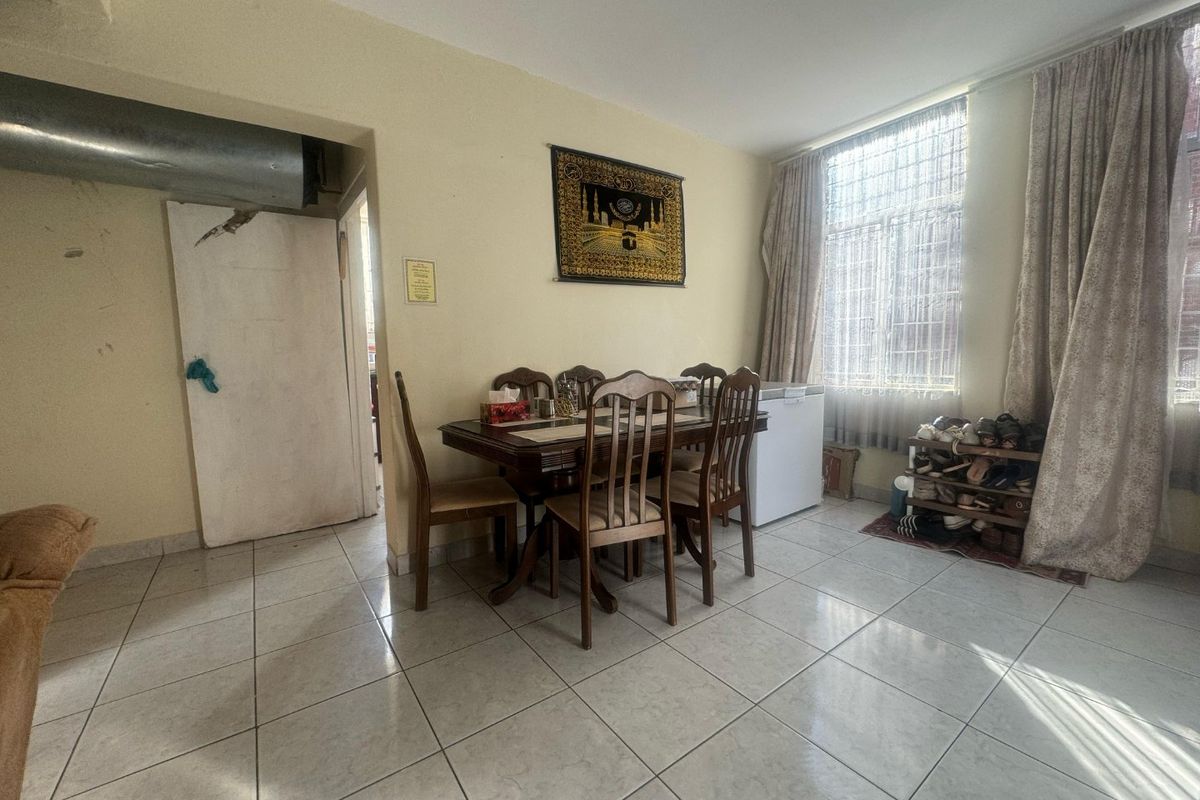 GROUNDFLOOR CONVENIENCE IN BANGLADESH HEIGHTS  - Photo 3