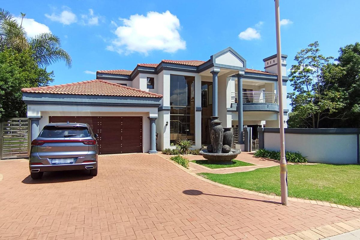 Elegant 4Bedroom Estate Home in Sagewood, Midrand - Photo 2