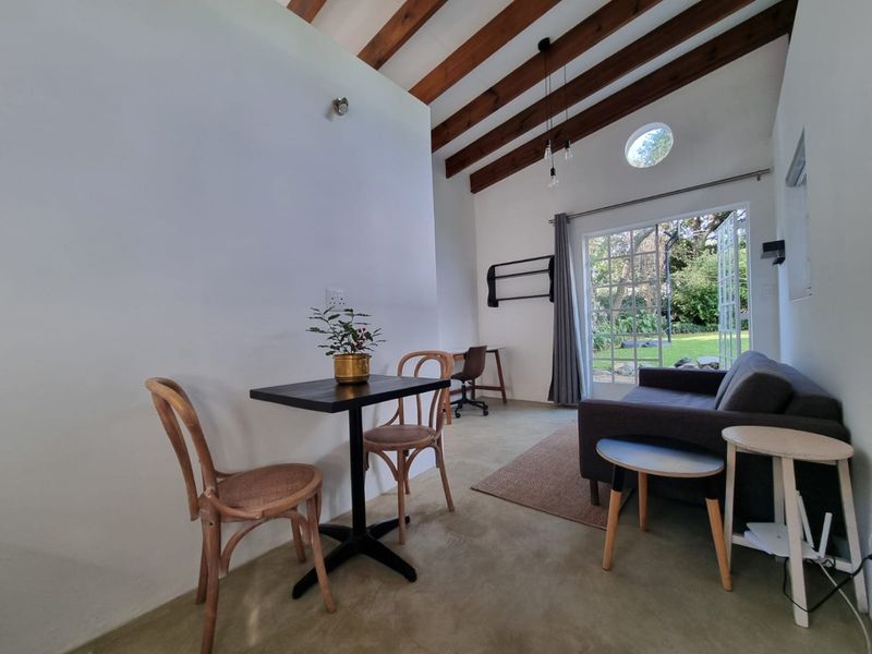 1 Bedroom Fully Furnished Cottage - Photo 3