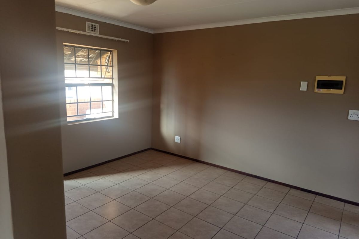 2 Bedroom 1 Bathroom apartment to Rent - Photo 4