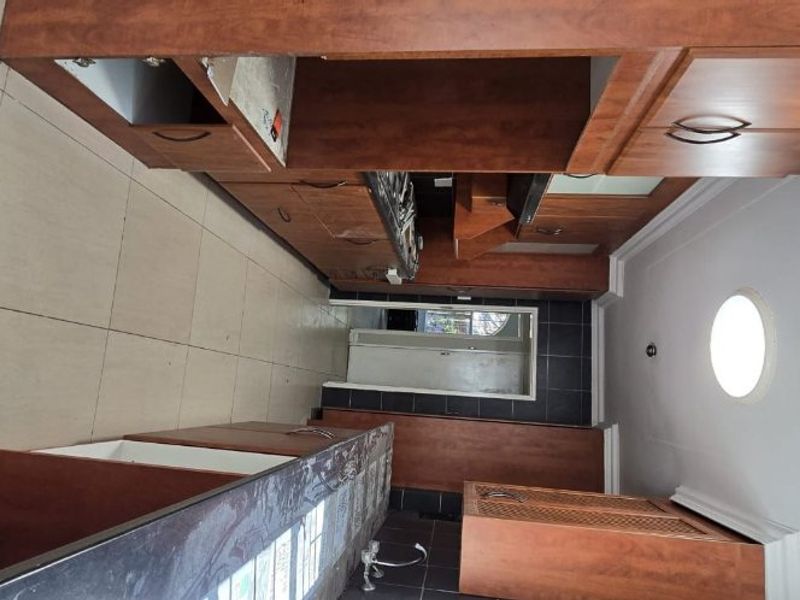 Tranquil 4 bedroom home in Garsfontein - Photo 10