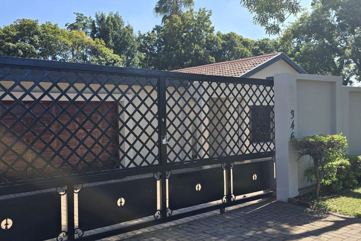 Tranquil 4 bedroom home in Garsfontein - Photo 2