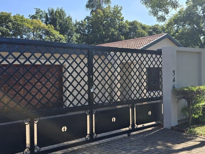 Tranquil 4 bedroom home in Garsfontein - Photo 2