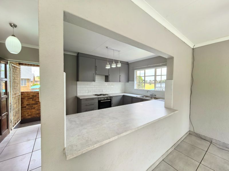 Modern 3-Bedroom Apartment | Secure Lock-Up-and-Go in Atlasville. - Photo 8