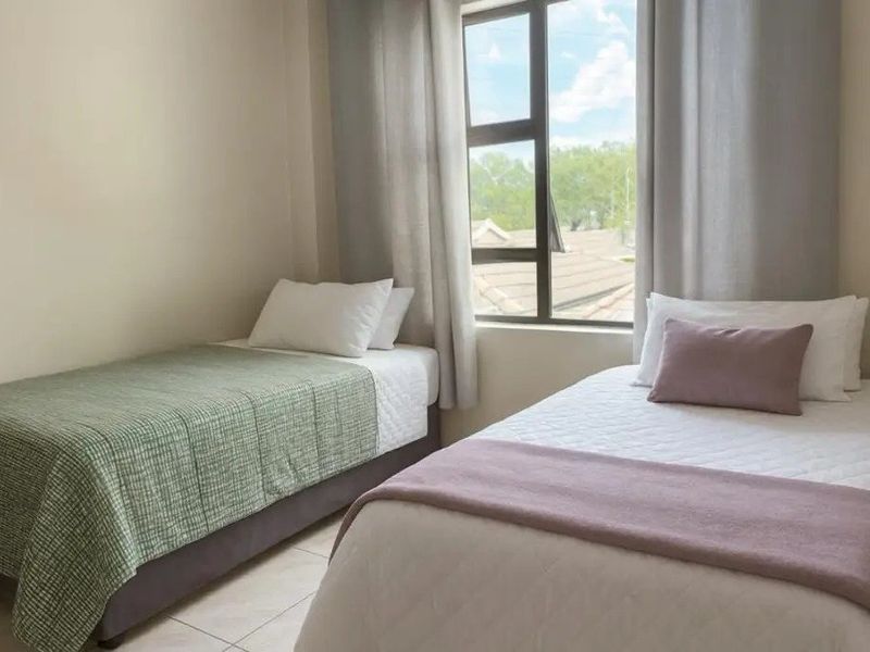 Stunning 3-bedroom property in Magalies County estate  - Photo 10