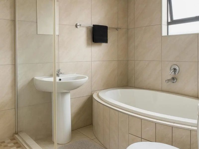 Stunning 3-bedroom property in Magalies County estate  - Photo 8