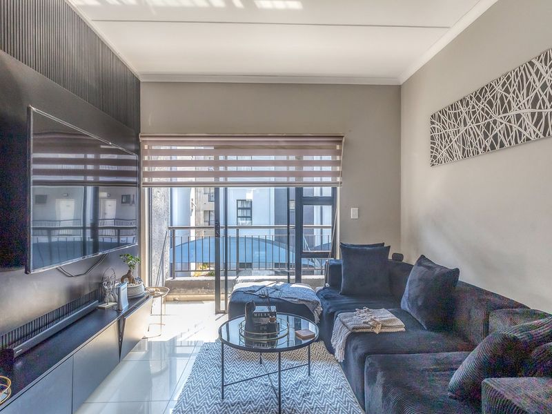 2 Bedroom Apartment for Sale  - Photo 4