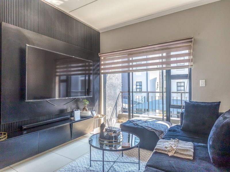 2 Bedroom Apartment for Sale  - Photo 8