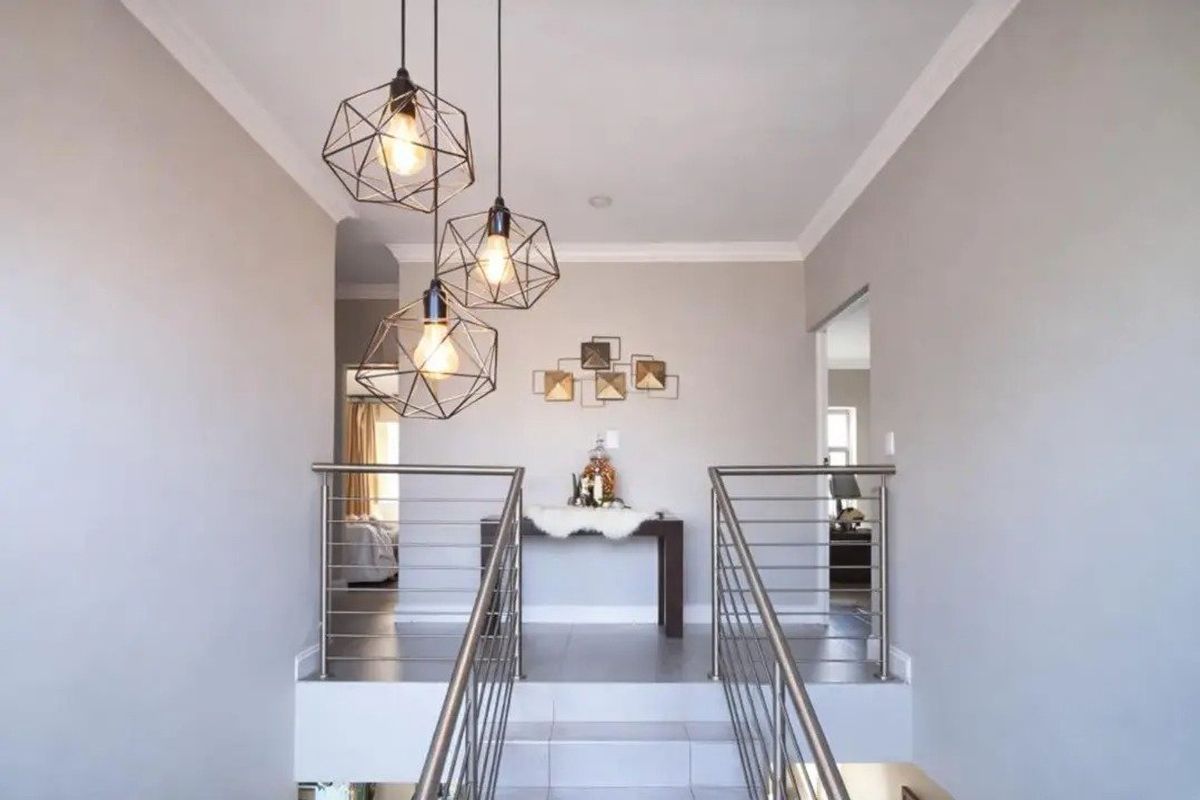 Stunning 3 bedroom Home Roodepark Eco Estate  - Photo 4