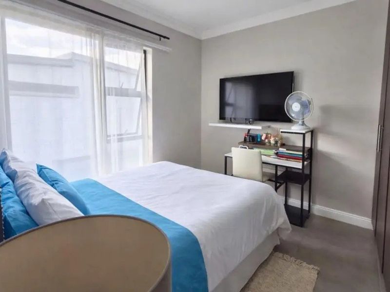 Stunning 3 bedroom Home Roodepark Eco Estate  - Photo 6