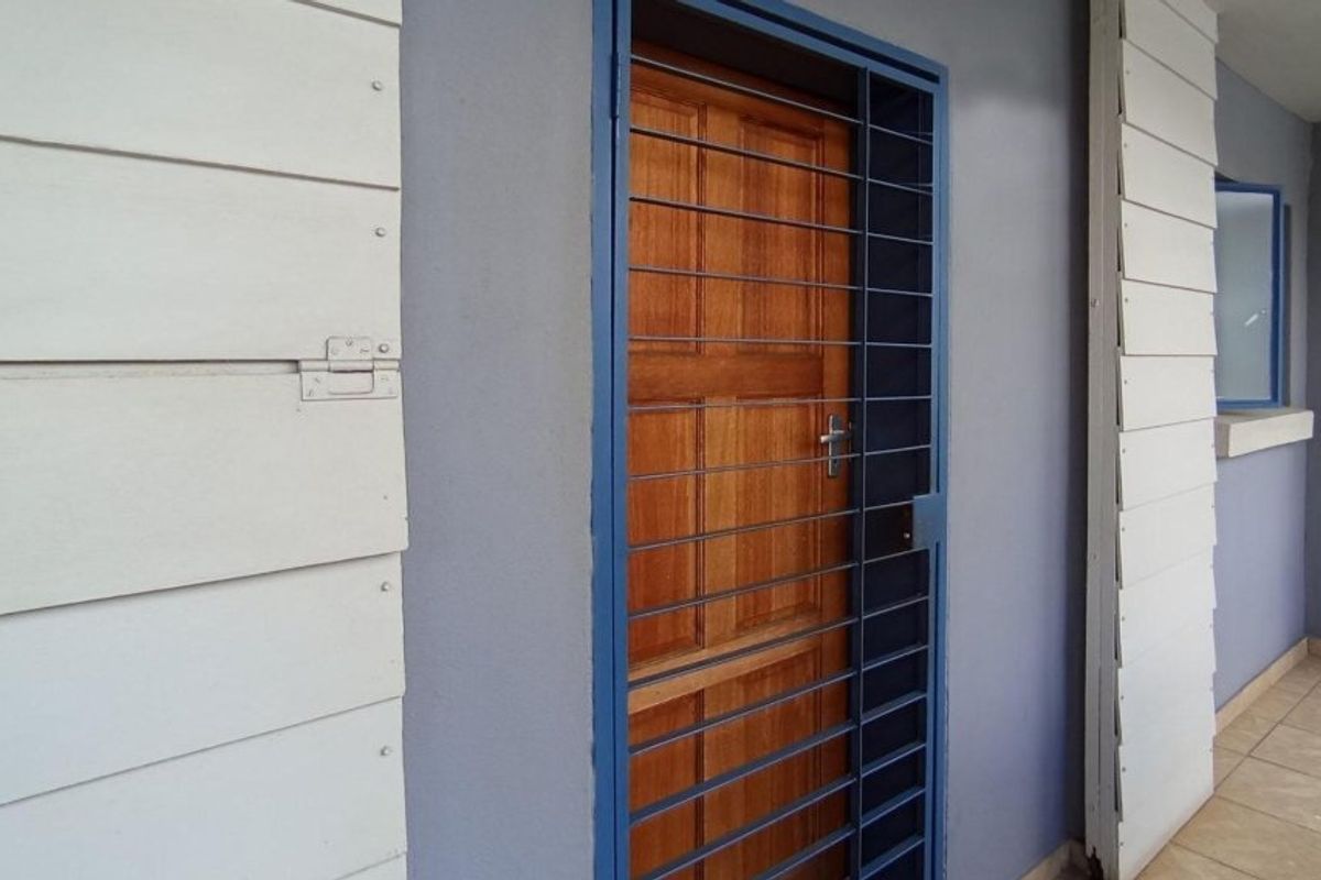 2 bedrooms flat for sale in noordwyk midrand  - Photo 4