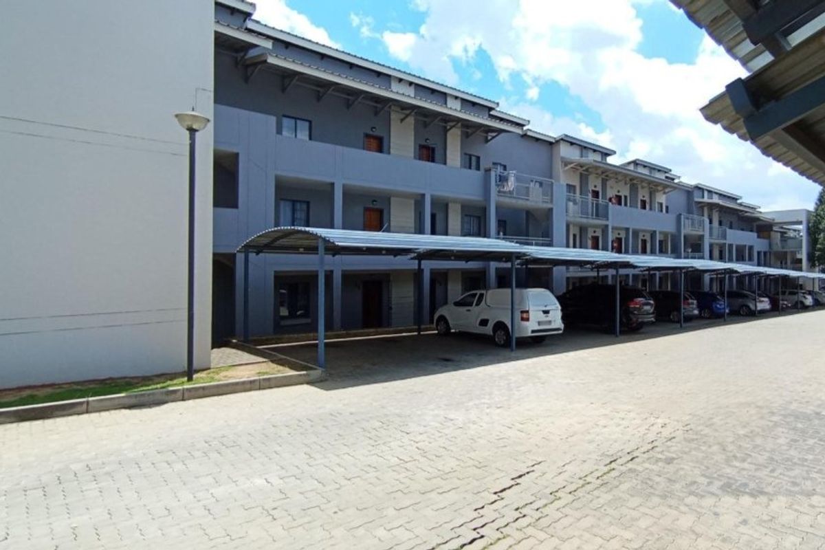 2 bedrooms flat for sale in noordwyk midrand  - Photo 2