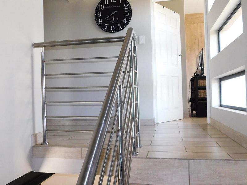 Immaculate 3-Bedroom Townhouse for sale in Zambezi Manor Lifestyle Estate - Photo 6