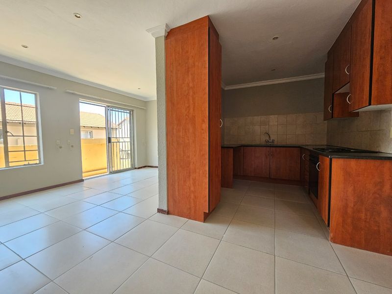 Freshly Renovated 1 Bedroom Simplex in Secure Complex - Photo 8