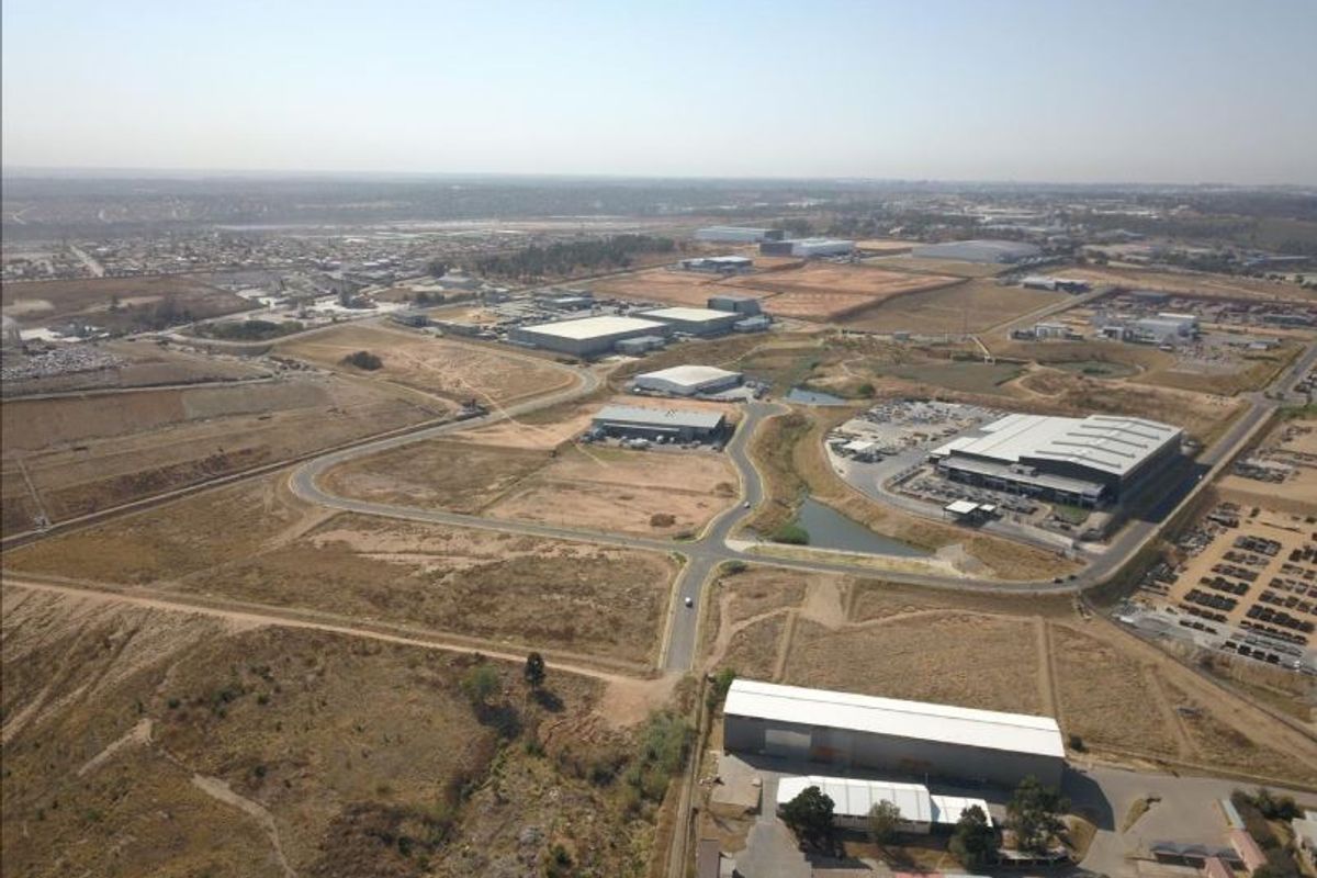 77,000m2 Industrial Land For Sale | Lords View, Chloorkop - Photo 3