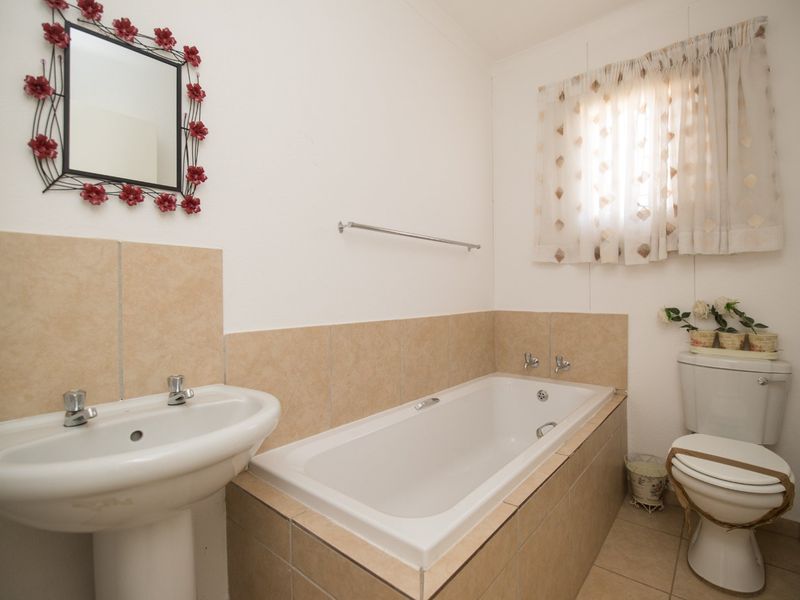 Stunning 3-bedroom house for sale in Sky City - Photo 10