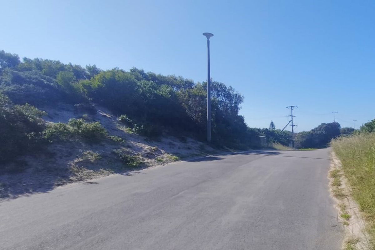 Framed by ocean air - Photo 5