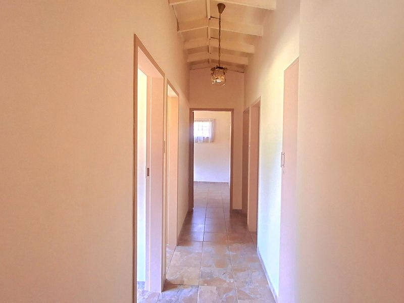 Perfect Starter Home – Conveniently Located! - Photo 8