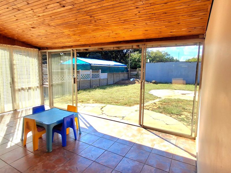 Perfect Starter Home – Conveniently Located! - Photo 7